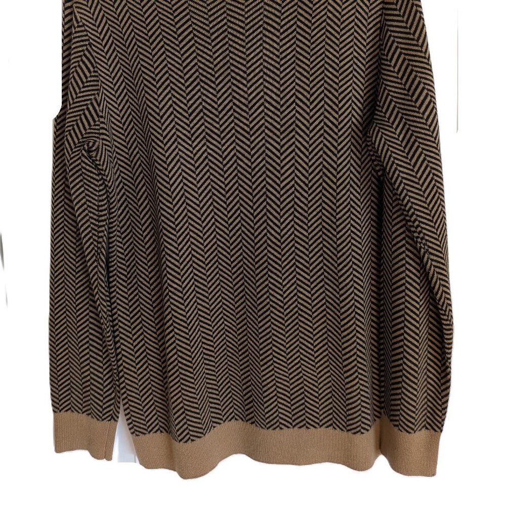 Sweater - Picture 5 of 6
